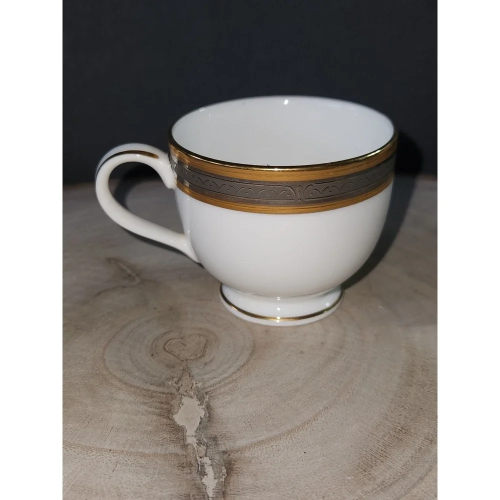 Noritake Japanese Bone China Goldkin Teacup Gold Accents‎ on Ivory White